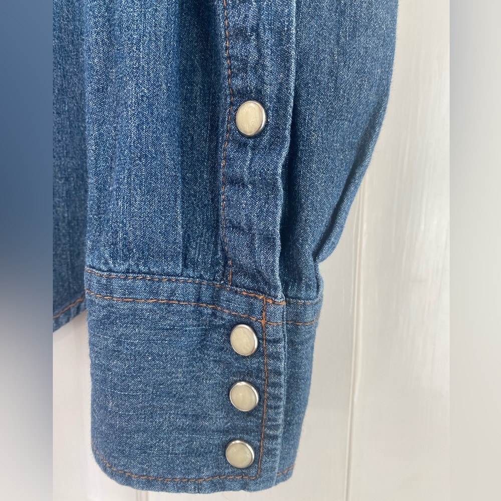 Vtg. Levi’s Western Shirt - Picture 5 of 8